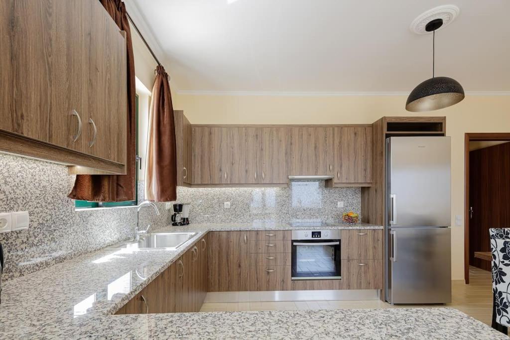 Tria MonastiriaGalini Houseアパートメント エクステリア 写真